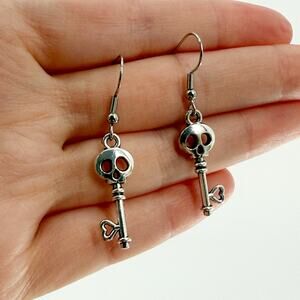 Goth Skull Key Earrings Silver Tone Dangle Heart Key Punk Grunge